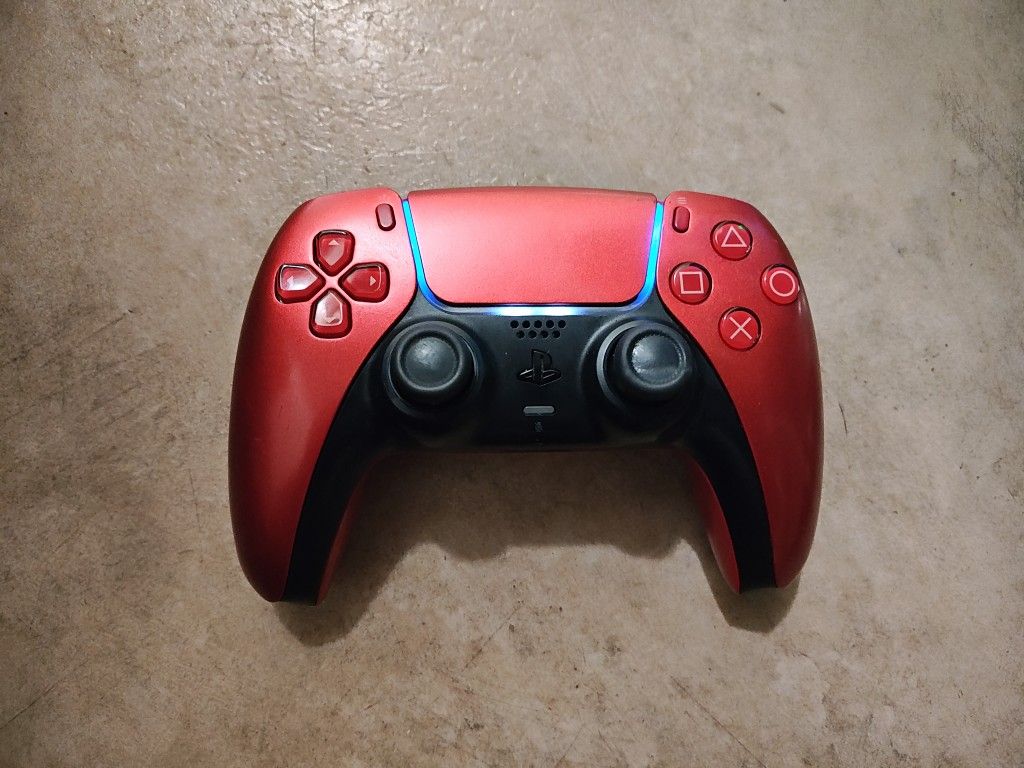 PS5 Controller - Volcanic Red