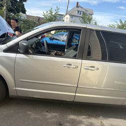 dodge caravan  grey low miles
