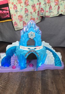 Frozen light up play center