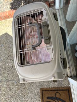 Cat carrier