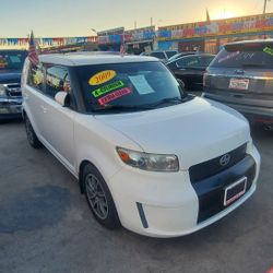 2009 SCION XB Super Amplia.