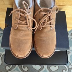 Men’s UGG Chukka Boots 90$