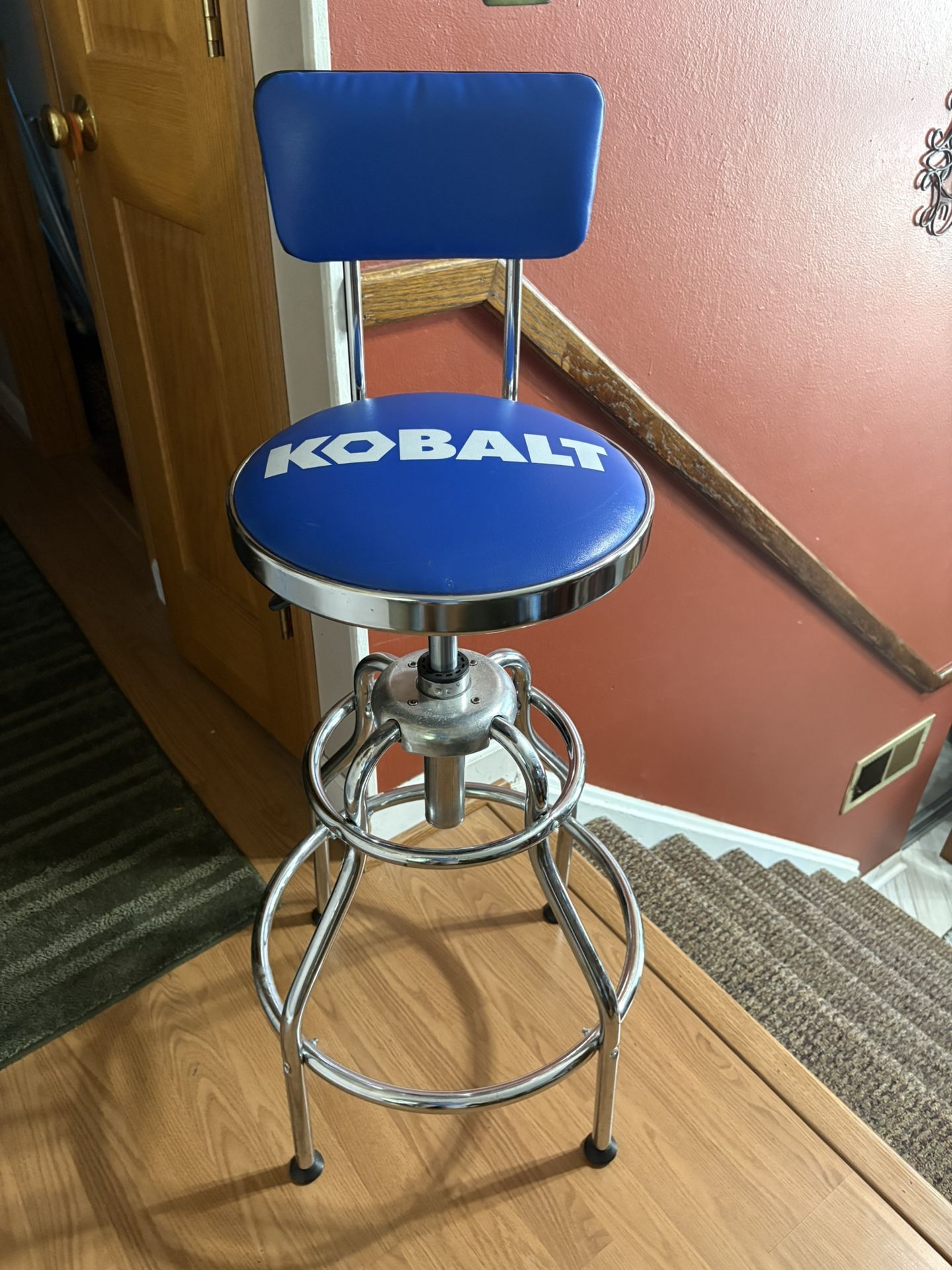Kobalt Height Adjustable Swivel Shop Stool With Backrest