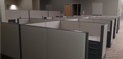 Haworth Premise Workstations 6x6 - Good Condition