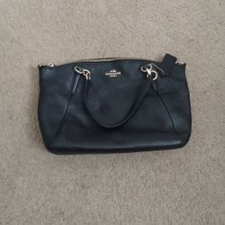 Coach Leather Purse. Great Shape 