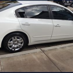 Nissan Altima 2012