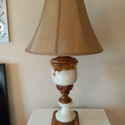 GORGEOUS VINTAGE SOLID MARBLE LAMP 