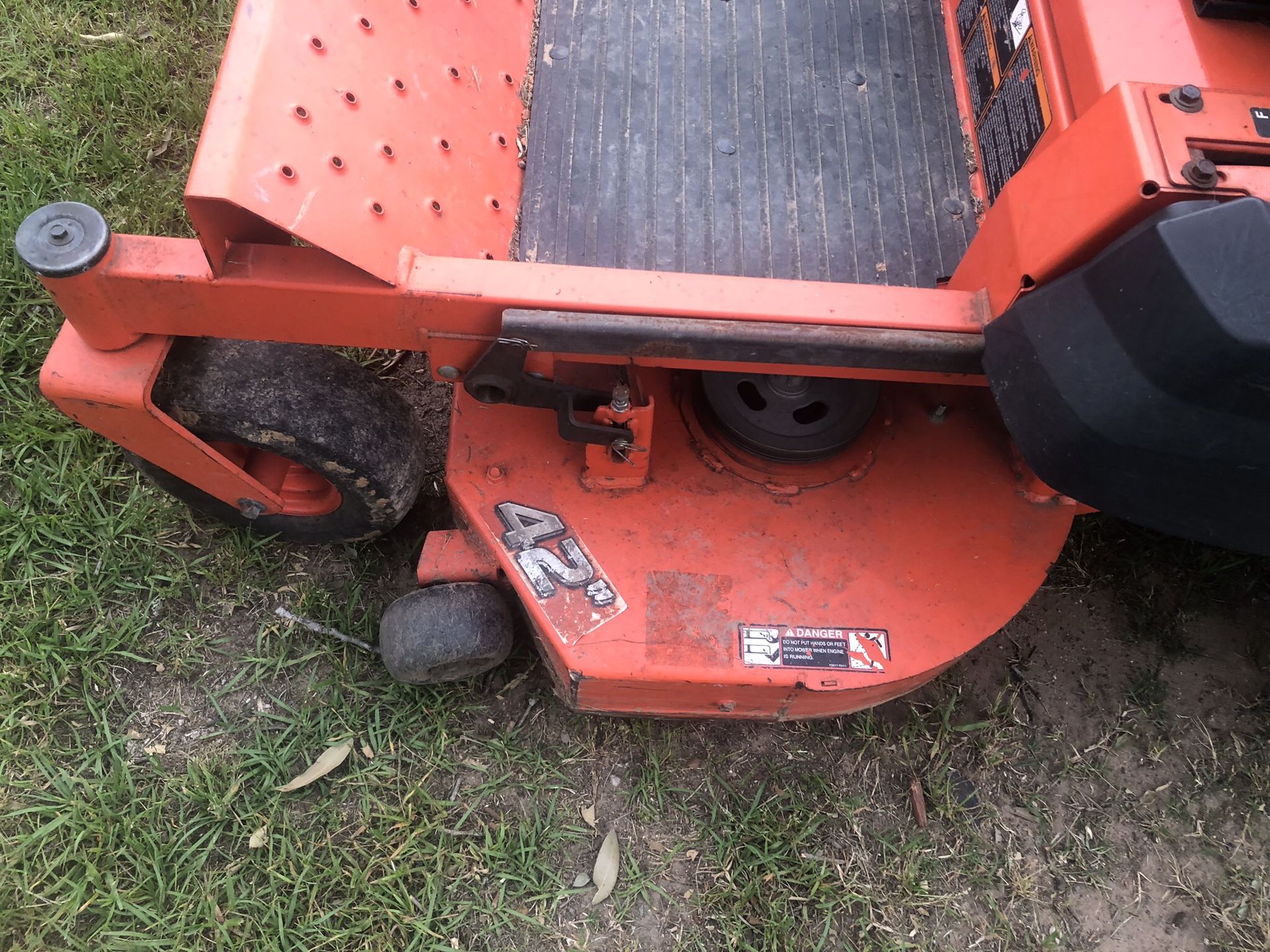 42 inch 0 turn Kubota mower. Drives great very clean low hours.