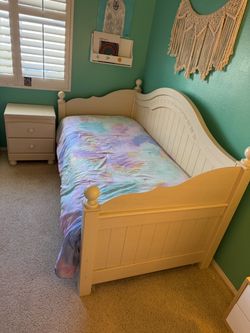 Girls bedroom twin bed, dresser and night stand furniture set