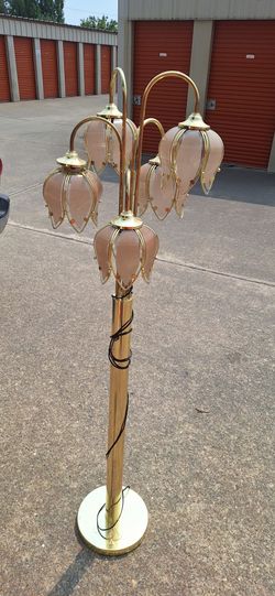 Vintage Hollywood Regency floor lamp