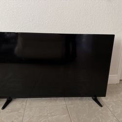 INSIGNIA TV 45 Inches 