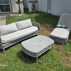 Patio/Pool Furniture