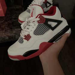 Jordan 4 8.5 