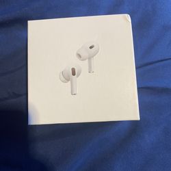 Apple AirPods Pro 2nd Generation  Wireless Charging Case (USB‑C) - White