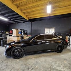 20 INCH NEW WHEELS AMG STYLE FOR MERCEDES BENZ C300 E300 E350 S550 S560 CLS450 CLS550 S450 STAGGERED WITH New Tires !!!!
