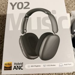 Y02 Hybrid ANC Wireless Headphones