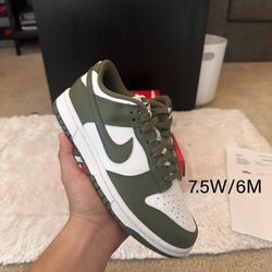 Nike Dunk Low Olive