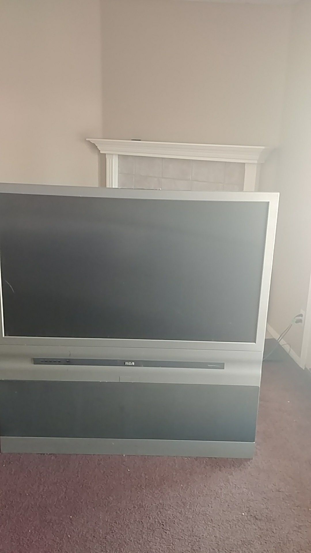 Large projection tv RCA