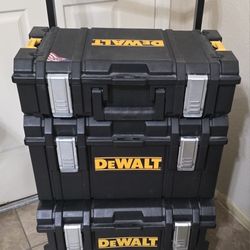 Dewalt Packout 3 Piece Set Great Condition.
