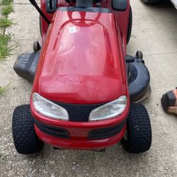 Craftsman Lawn Mower WITH ENGINE PROBLEM 