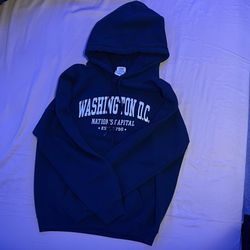 Navy blue WASHINGTON DC hoodie. Size(10-12) M
