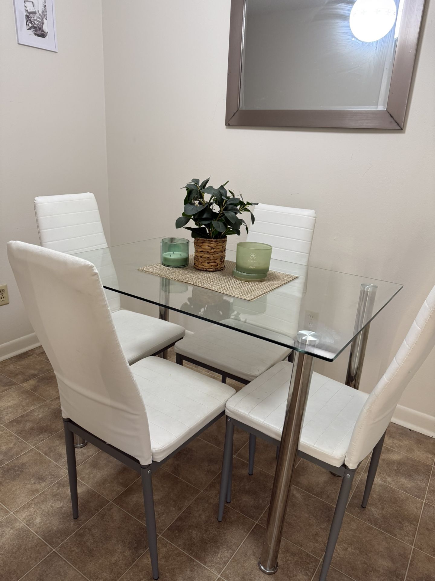 Glass Dining Table with 4 Chairs – Excellent Condition