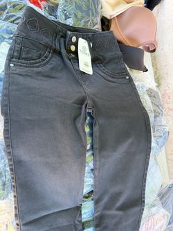 Tissini Black Skinny Jeans with Tags