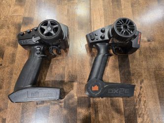 2 Spektrum Remotes