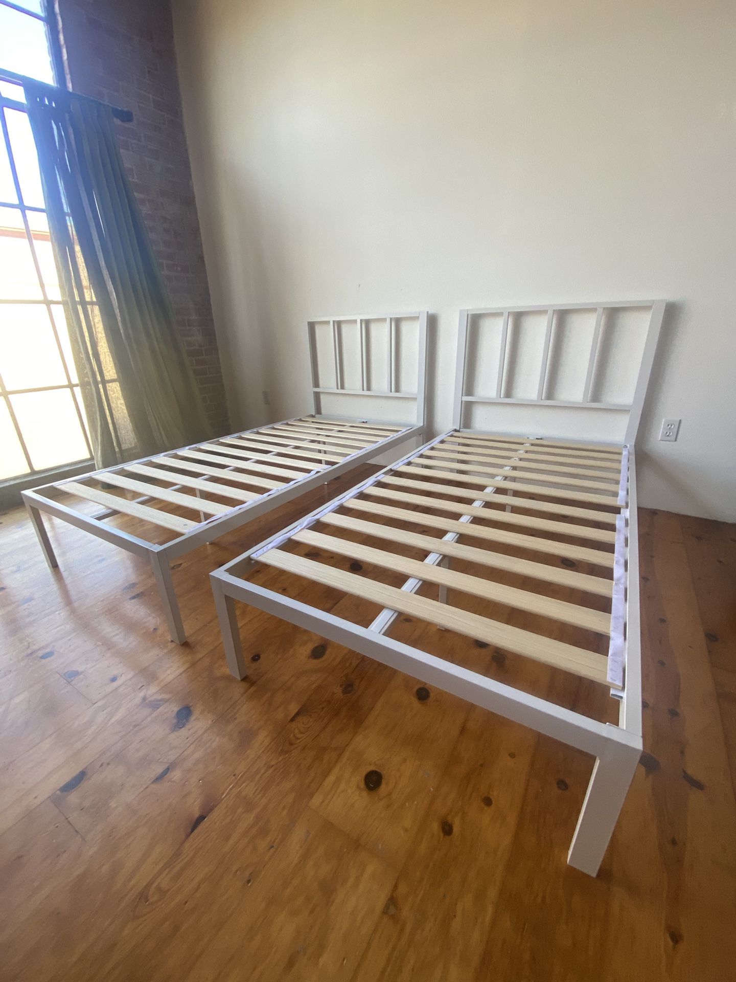 2 identical Twin Platform Bed Frames ( Deliver )