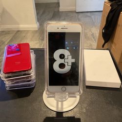 iPhone 8 PLUS