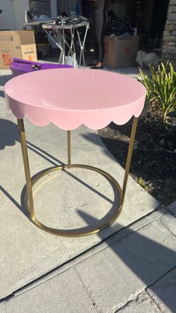 Pink Scalloped Round Side Table Gold Base