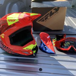 Fly Racing Helmet Youth Large And Goggles