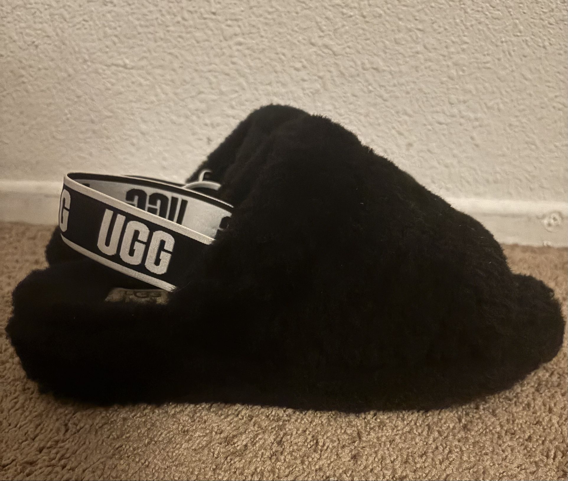Ugg slippers Size 9
