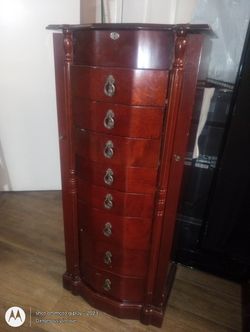 Jewelry Stand