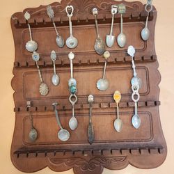 Vintage Spoon Display Wall Rack with spoons