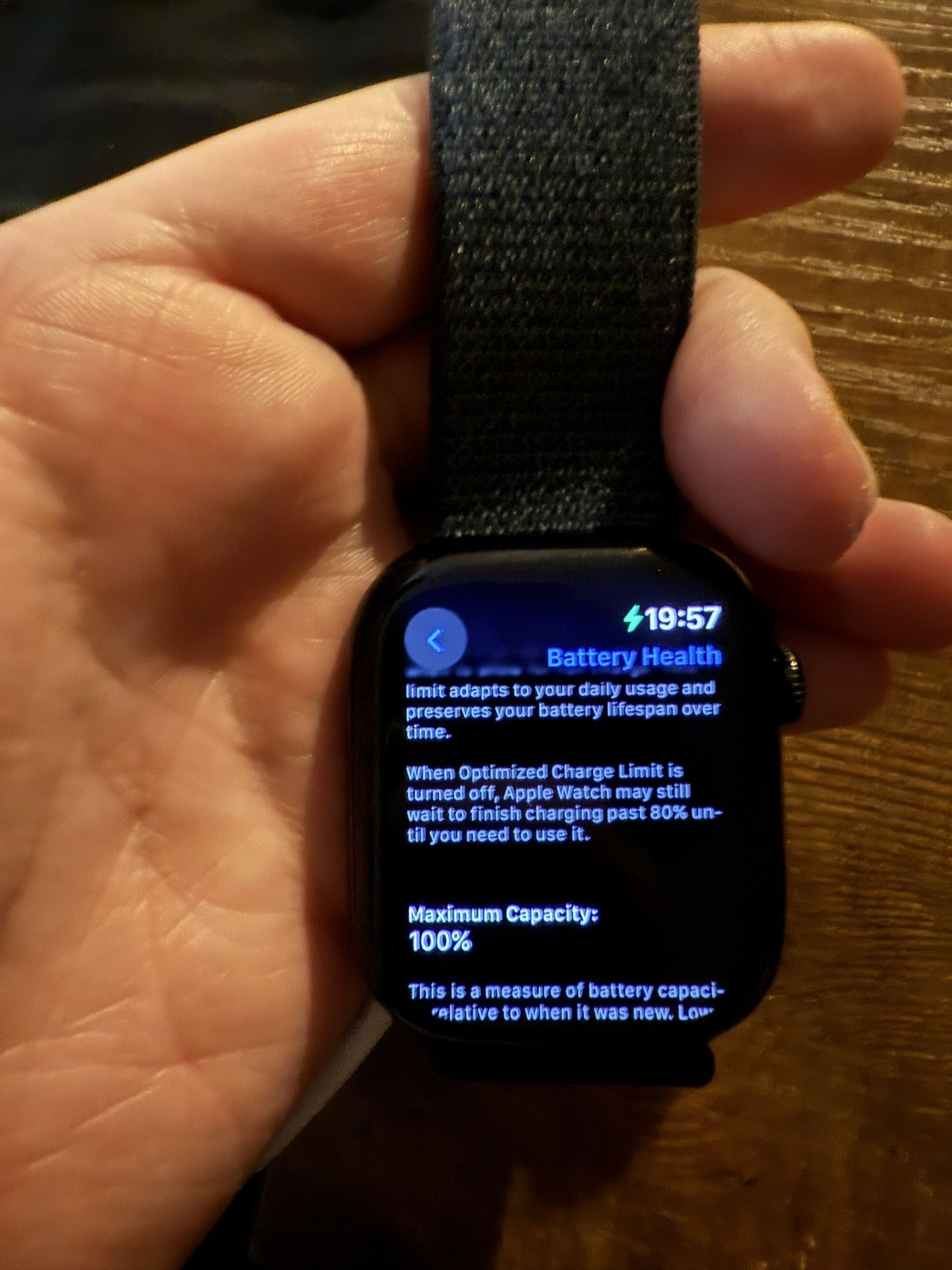 Apple Watch Series 10 46mm (100% Battery Health)