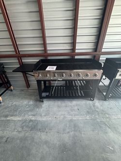 Large 8-Burner Gas Grill on Wheels
