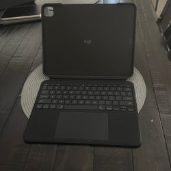 Logitech Combo Touch iPad Pro 13-inch (M4)(2024) Keyboard Case