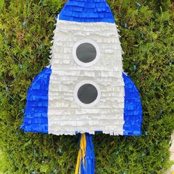Spaceship Pinata