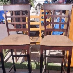 COUNTER TOP/ BAR CHAIRS