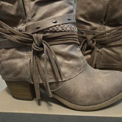 Boots Light Brown