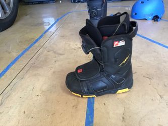 Kids snowboard boots-used good condition