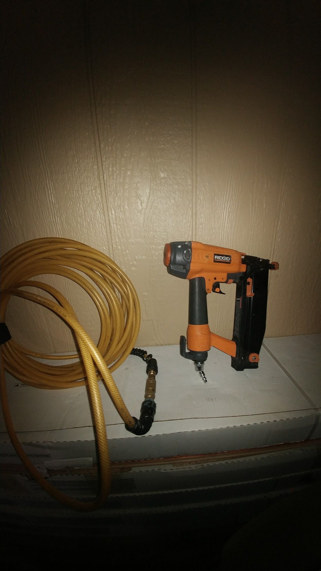 16 gauge ridgid nail gun with 50ft hose