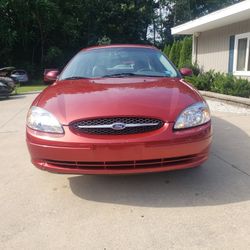 2002 Ford Taurus