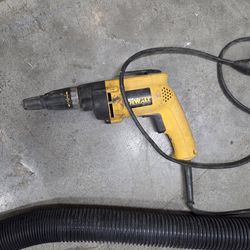 DeWalt heavy-duty deck and drywall screwdriver screwgun dw257