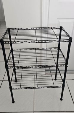 3-tier metal wire shelving unit. Perfect Condition.