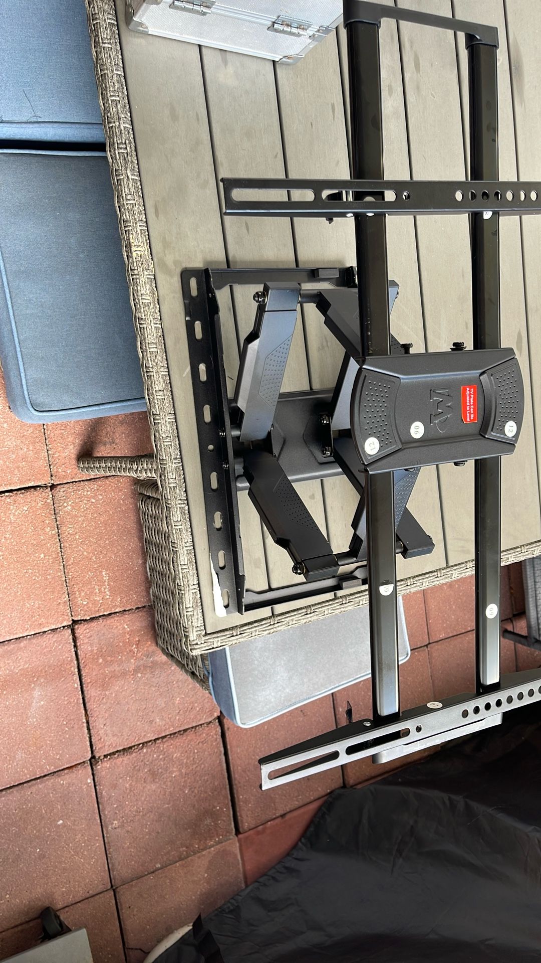TV Wall Mount For Up To 75 inch