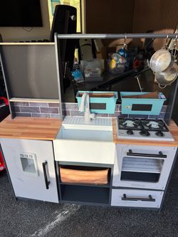KidKraft Wooden Play Kitchen Set