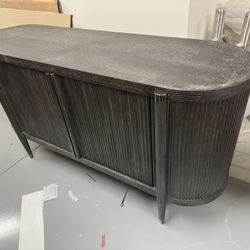 Luxurious Console Table 