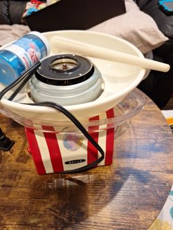 Cotton candy machine
